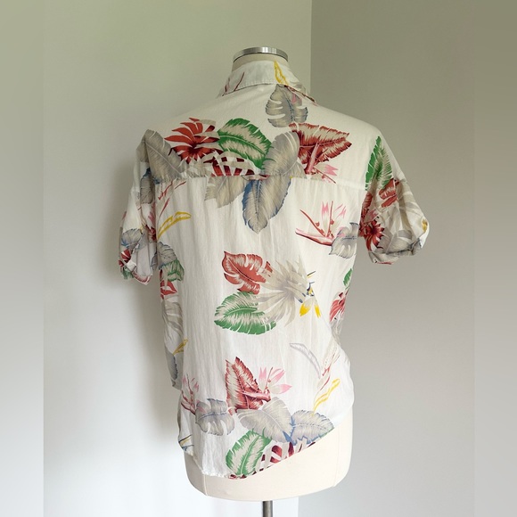 Levi’s Hawaiian/Tropical Print Button Up Cotton Stretch Blouse - Picture 3 of 6